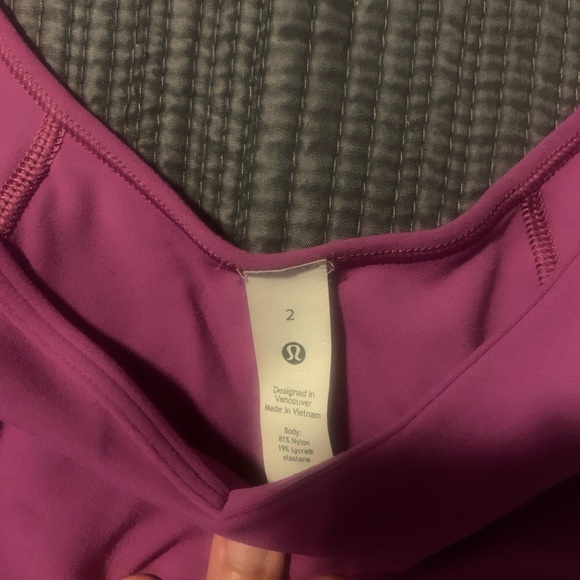 lululemon crop top - Picture 4 of 4